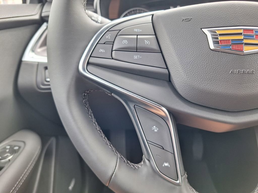 New 2026 Cadillac XT5 Luxury w/ LPO, Floor Liner Package image 19