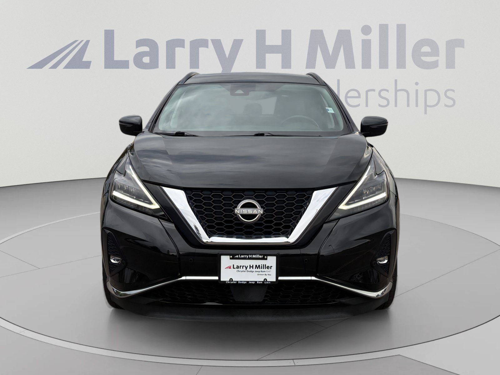 Used 2023 Nissan Murano SV AWD/4WD image 9