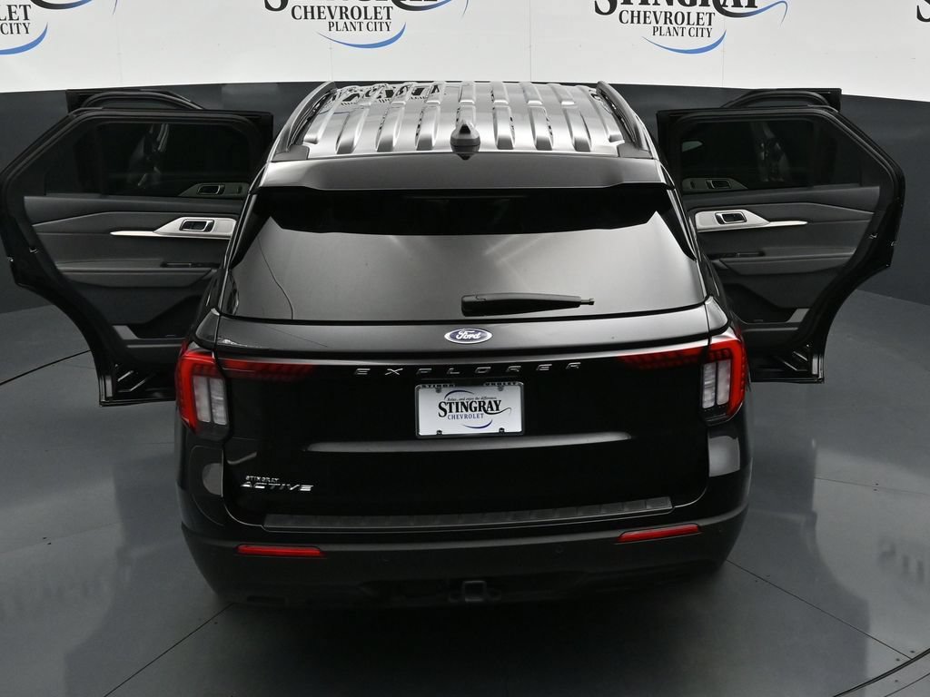 Used 2025 Ford Explorer Active RWD image 44