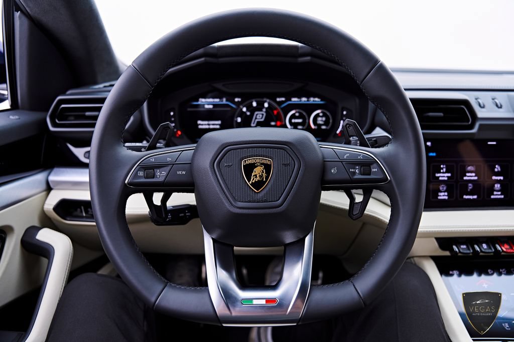 Used 2026 Lamborghini Urus S AWD/4WD image 70