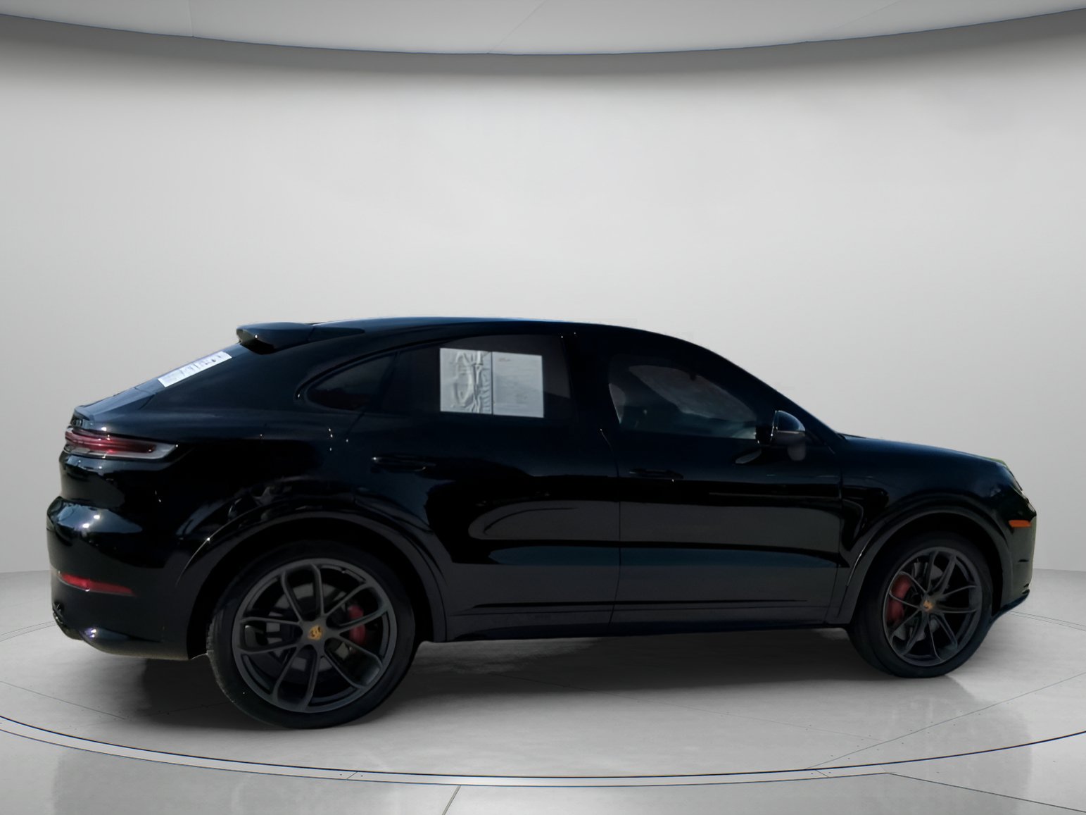 Used 2024 Porsche Cayenne S AWD/4WD image 31