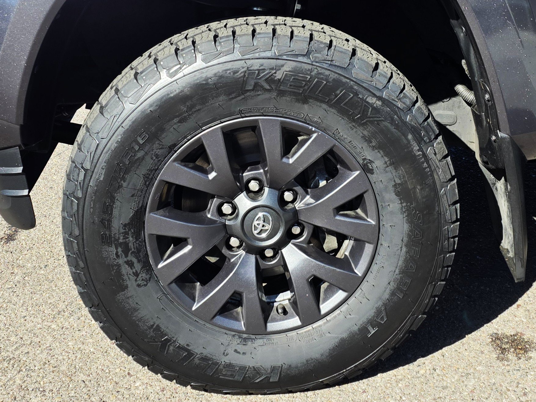 Used 2021 Toyota Tacoma SR5 RWD image 9