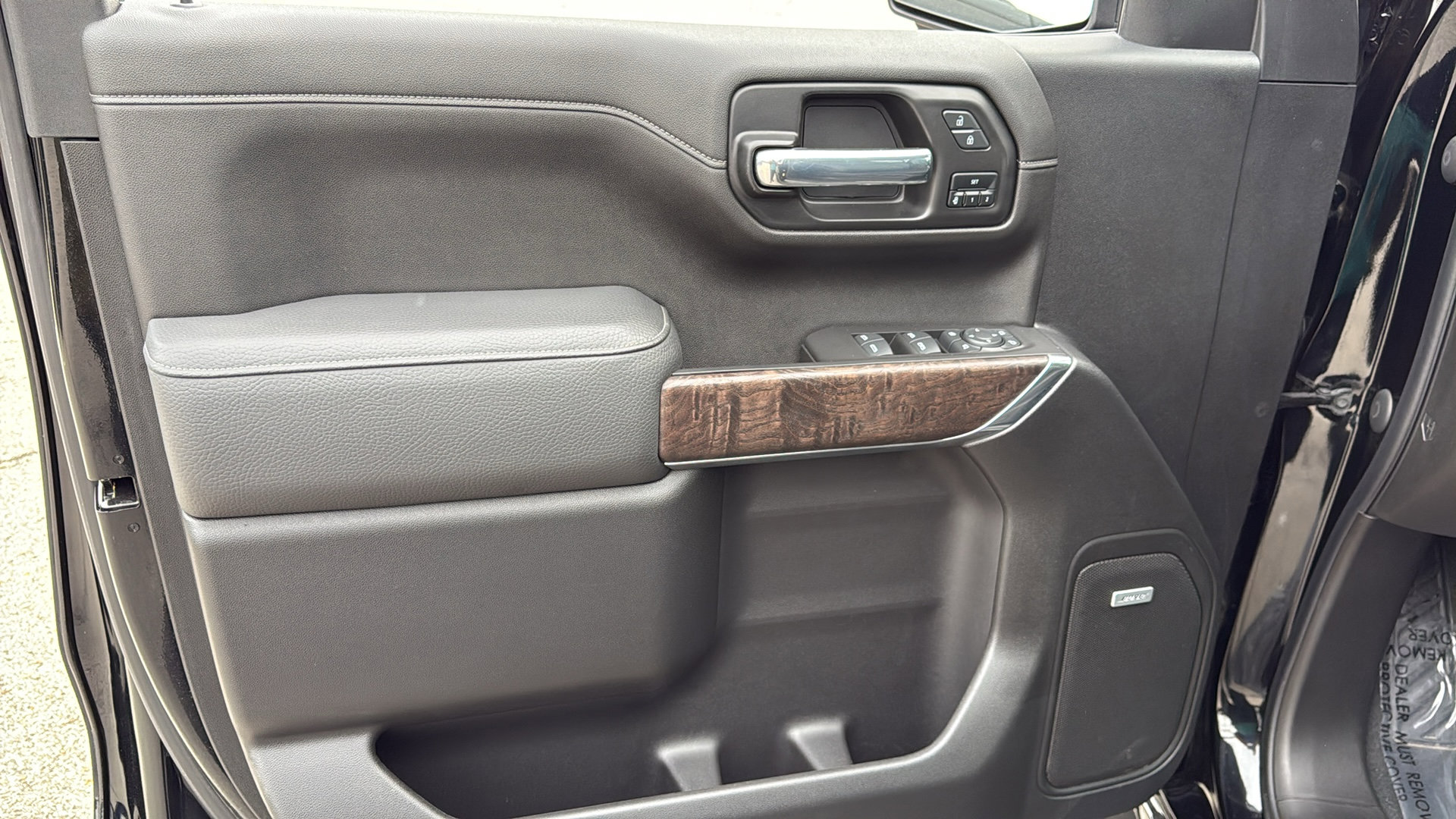 Used 2021 GMC Sierra 1500 Denali w/ Denali Ultimate Package image 10