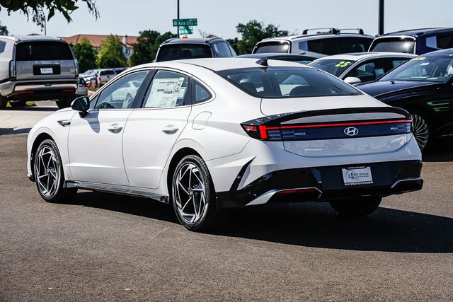 New 2026 Hyundai Sonata SEL FWD image 2