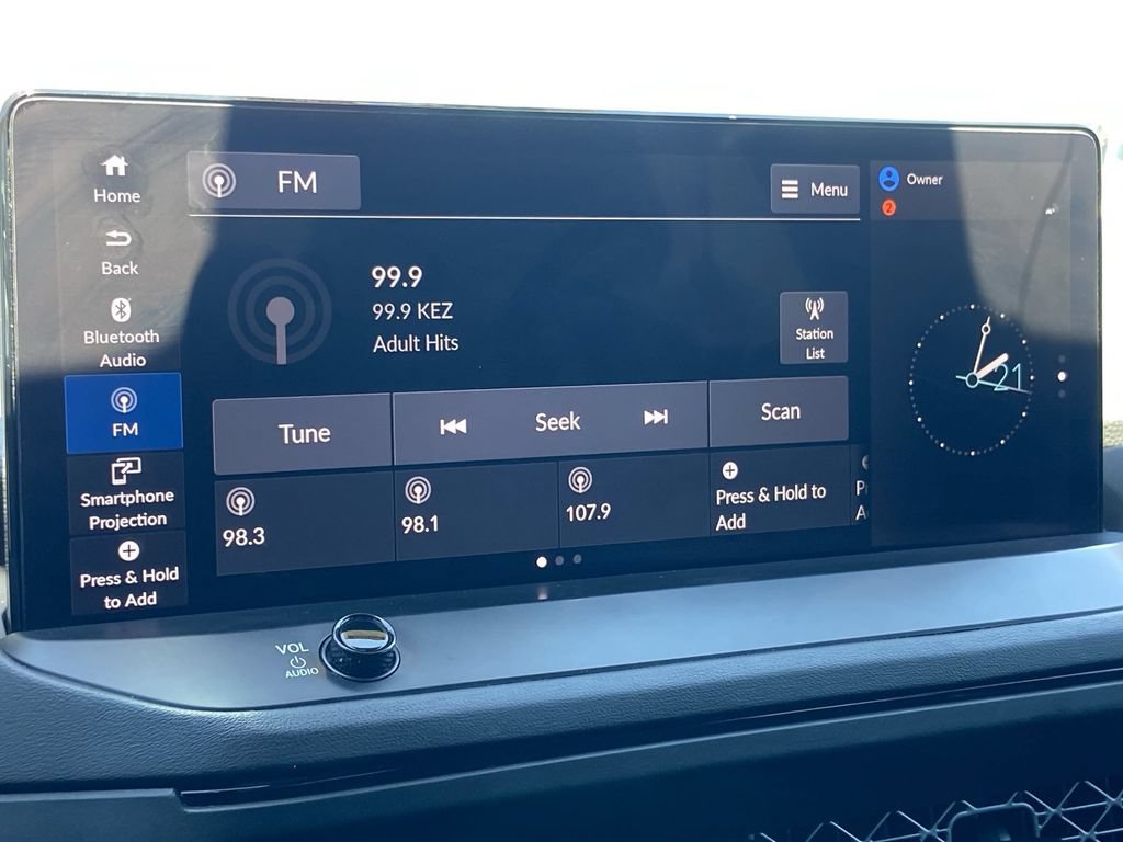 Used 2023 Honda Accord Sport image 9