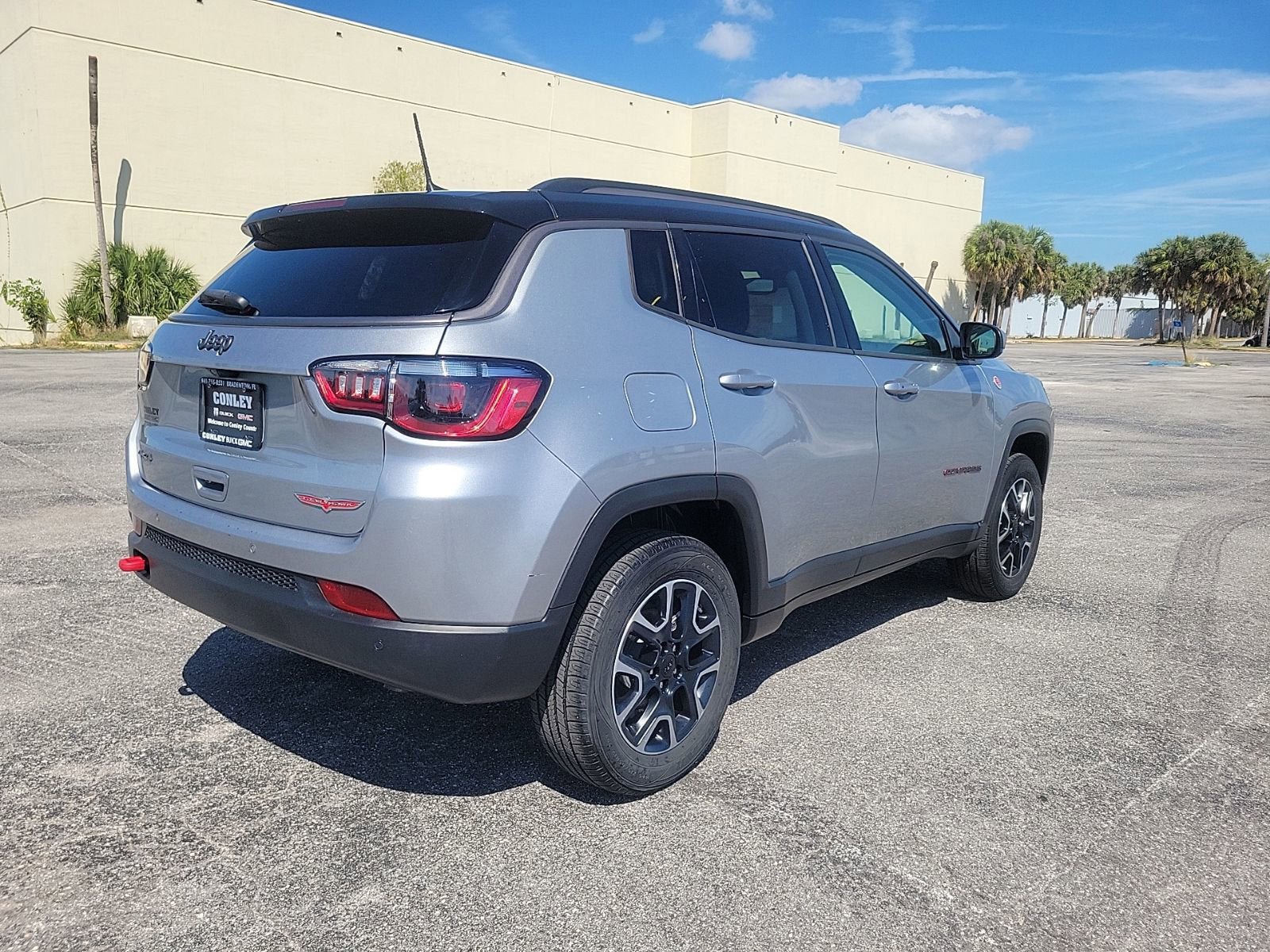 Used 2021 Jeep Compass Trailhawk AWD/4WD image 5