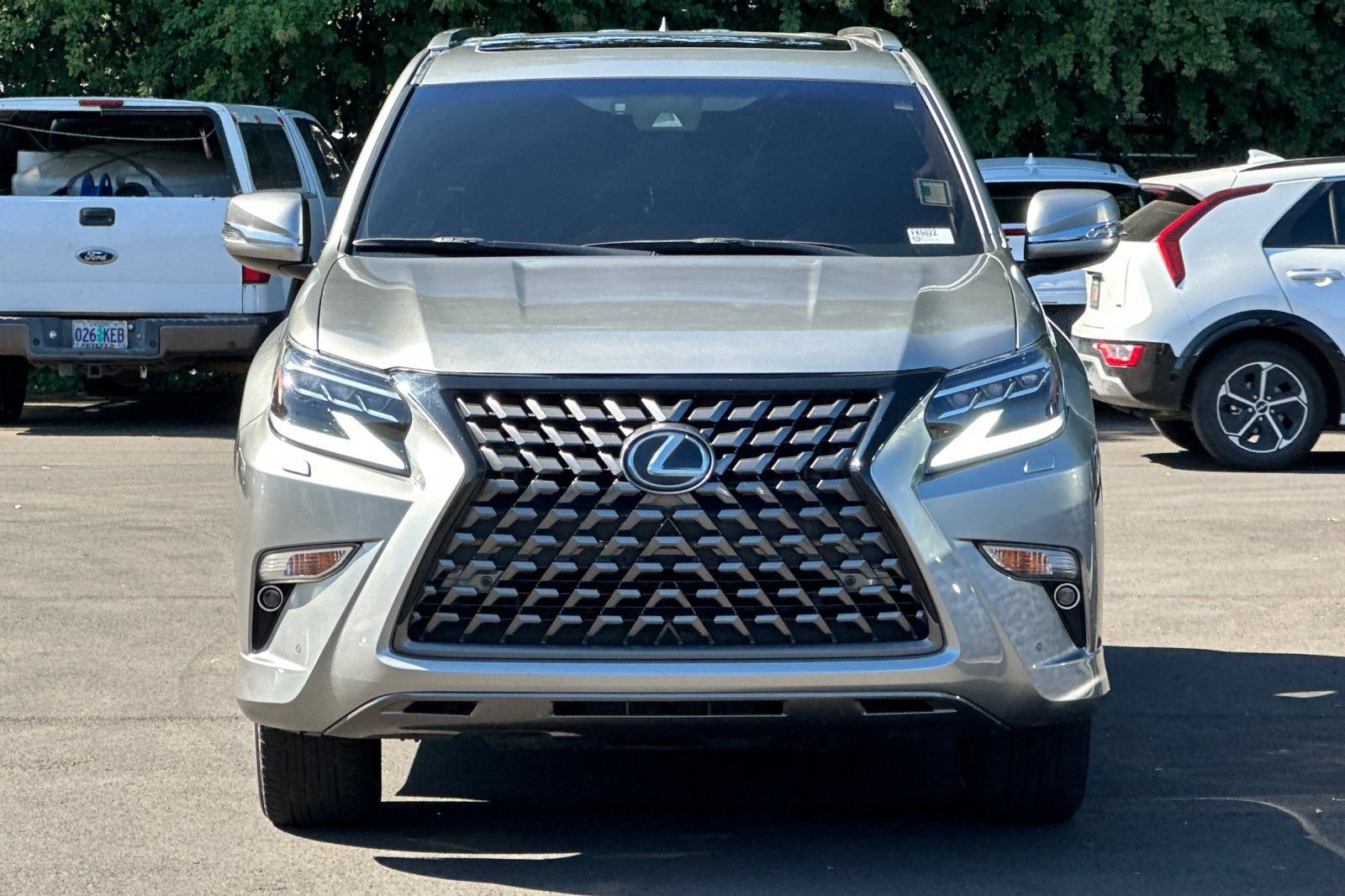 Used 2022 Lexus GX 460 Premium w/ Accessory Package AWD/4WD image 9