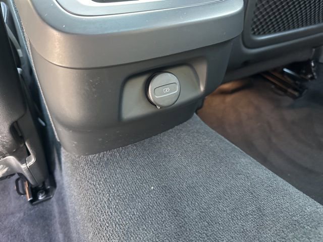 Certified 2025 Volvo V60 B5 Cross Country Plus image 15