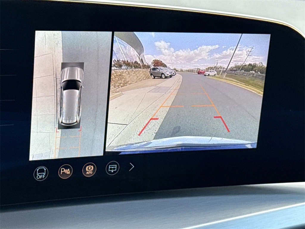 New 2026 Cadillac Vistiq Luxury image 12