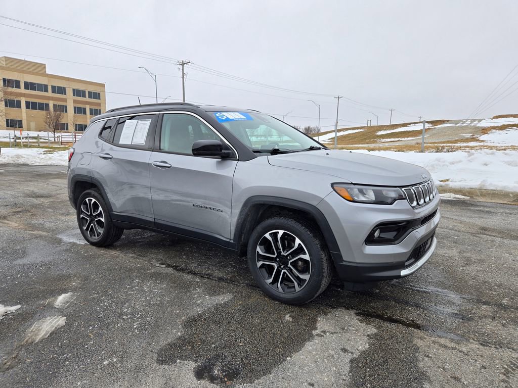 Used 2022 Jeep Compass Limited image 1