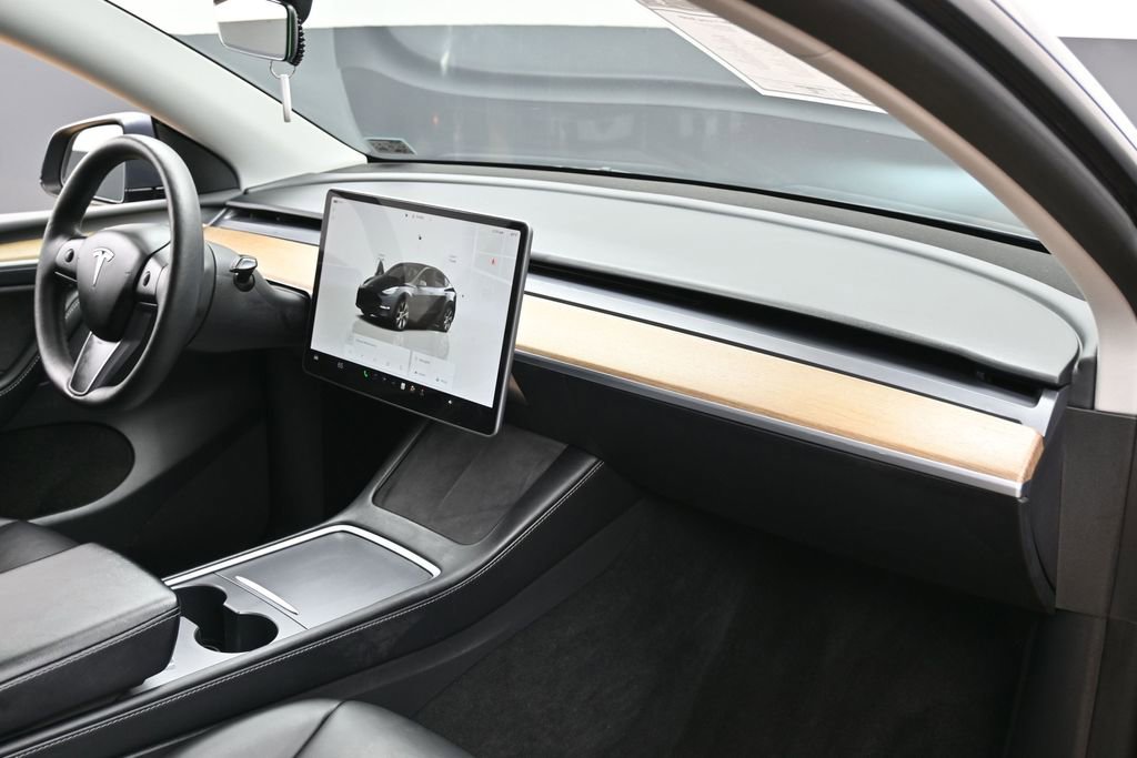 Used 2023 Tesla Model Y Long Range AWD/4WD image 38