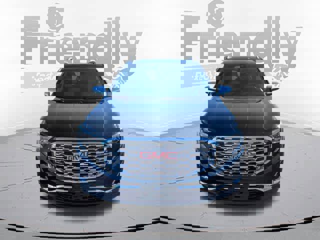 Used 2020 GMC Terrain SLT image 2