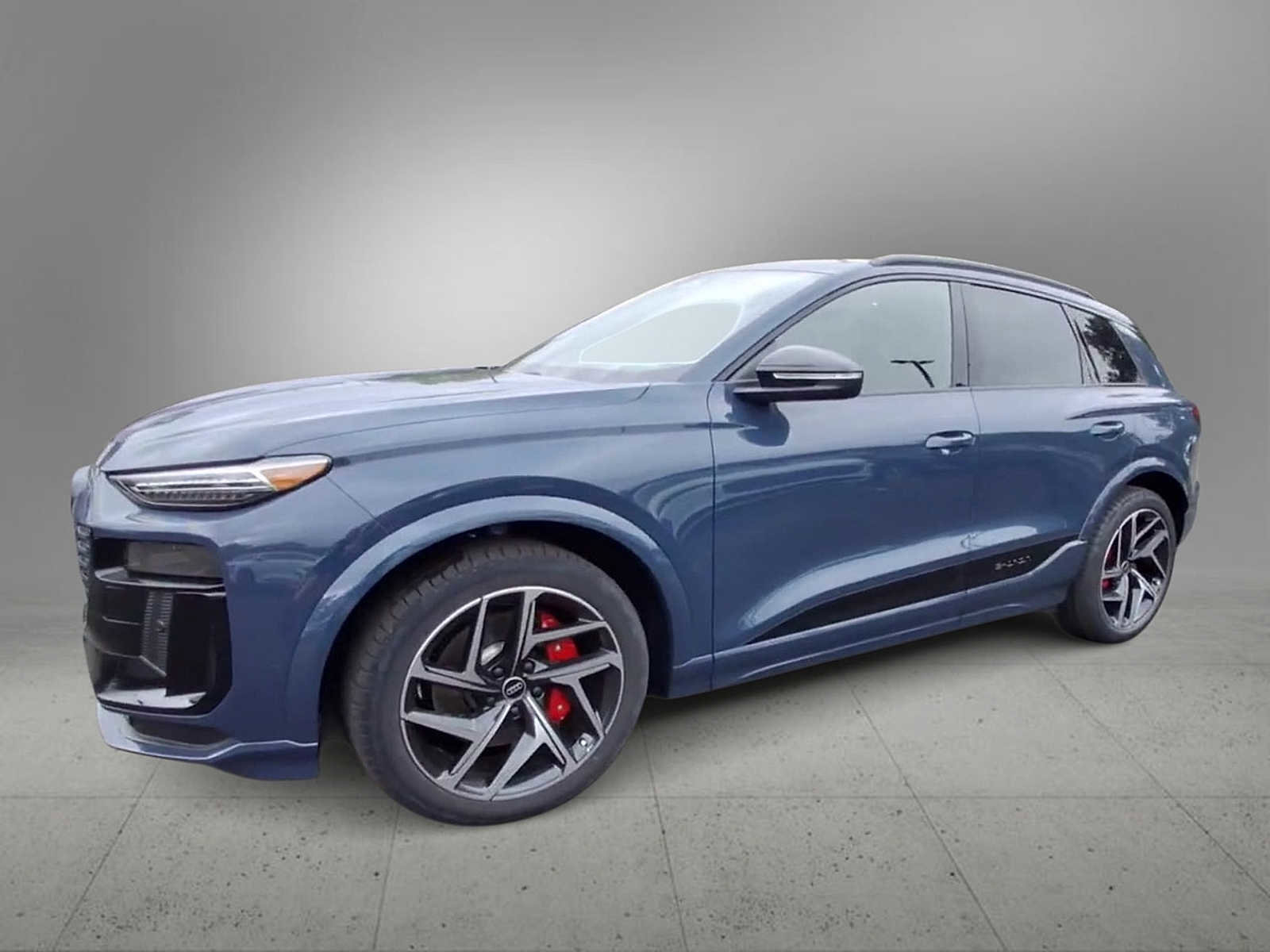 New 2025 Audi SQ6 e-tron Prestige image 4