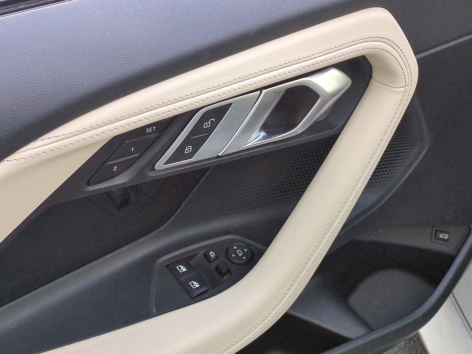 Certified 2023 BMW 230i Coupe w/ Premium Package image 15