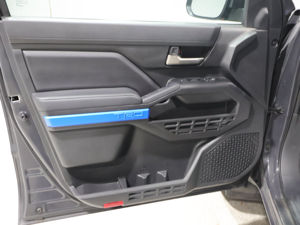 Certified 2025 Toyota Tacoma TRD Sport AWD/4WD image 14