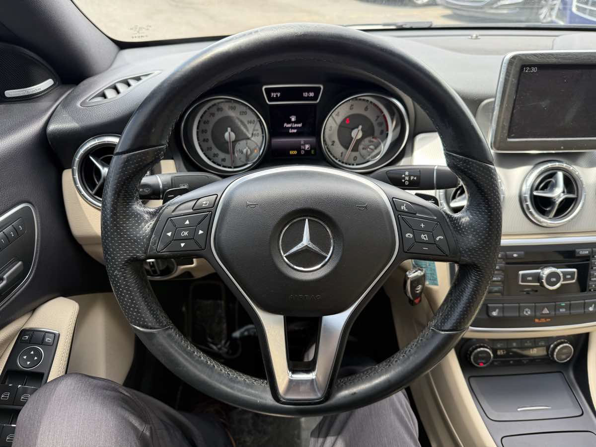 Used 2014 Mercedes-Benz CLA 250 image 8