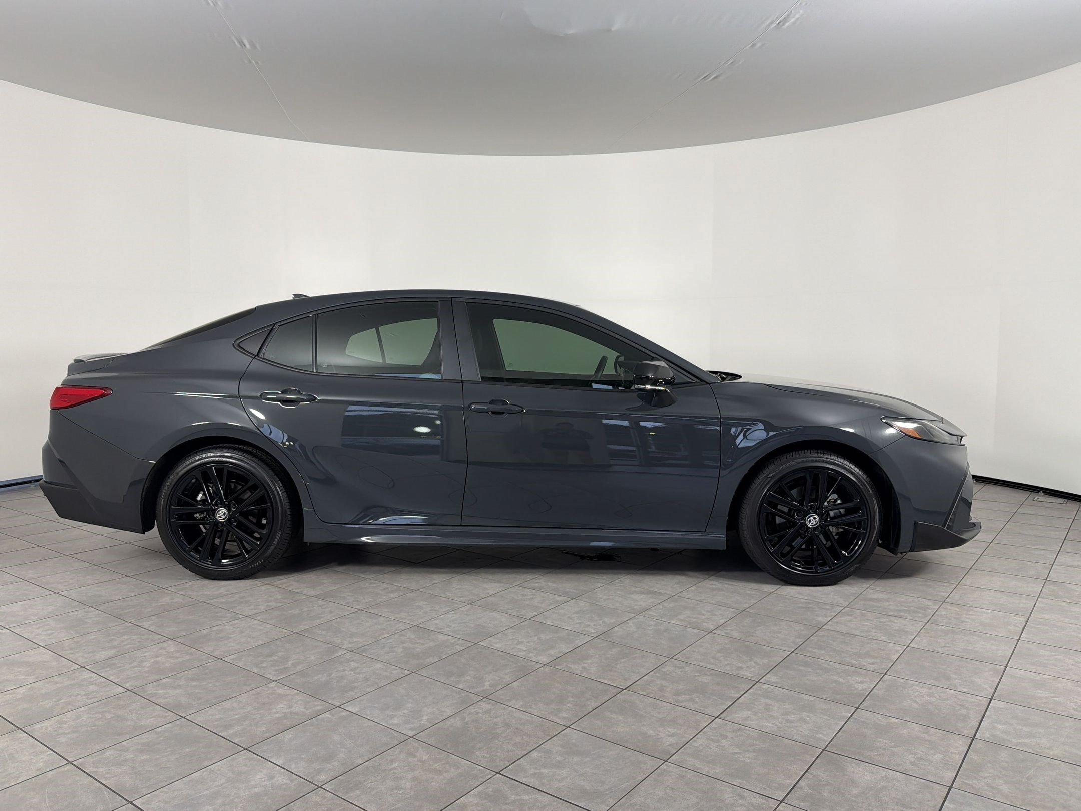 Used 2026 Toyota Camry SE w/ Multimedia Upgrade Package FWD image 8