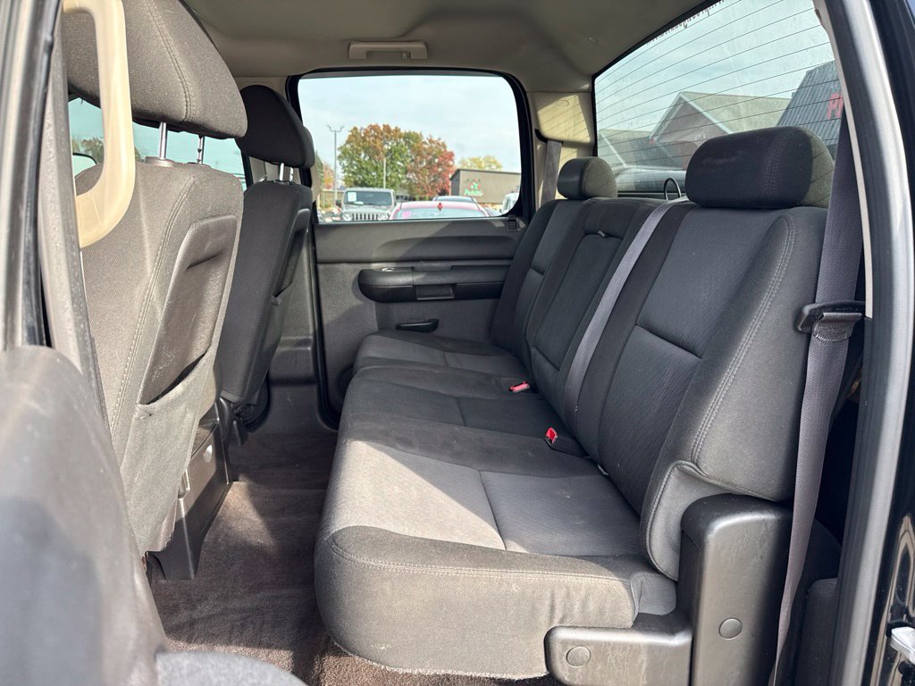 Used 2014 Chevrolet Silverado 2500 LT w/ Custom Sport Truck Package AWD/4WD image 38