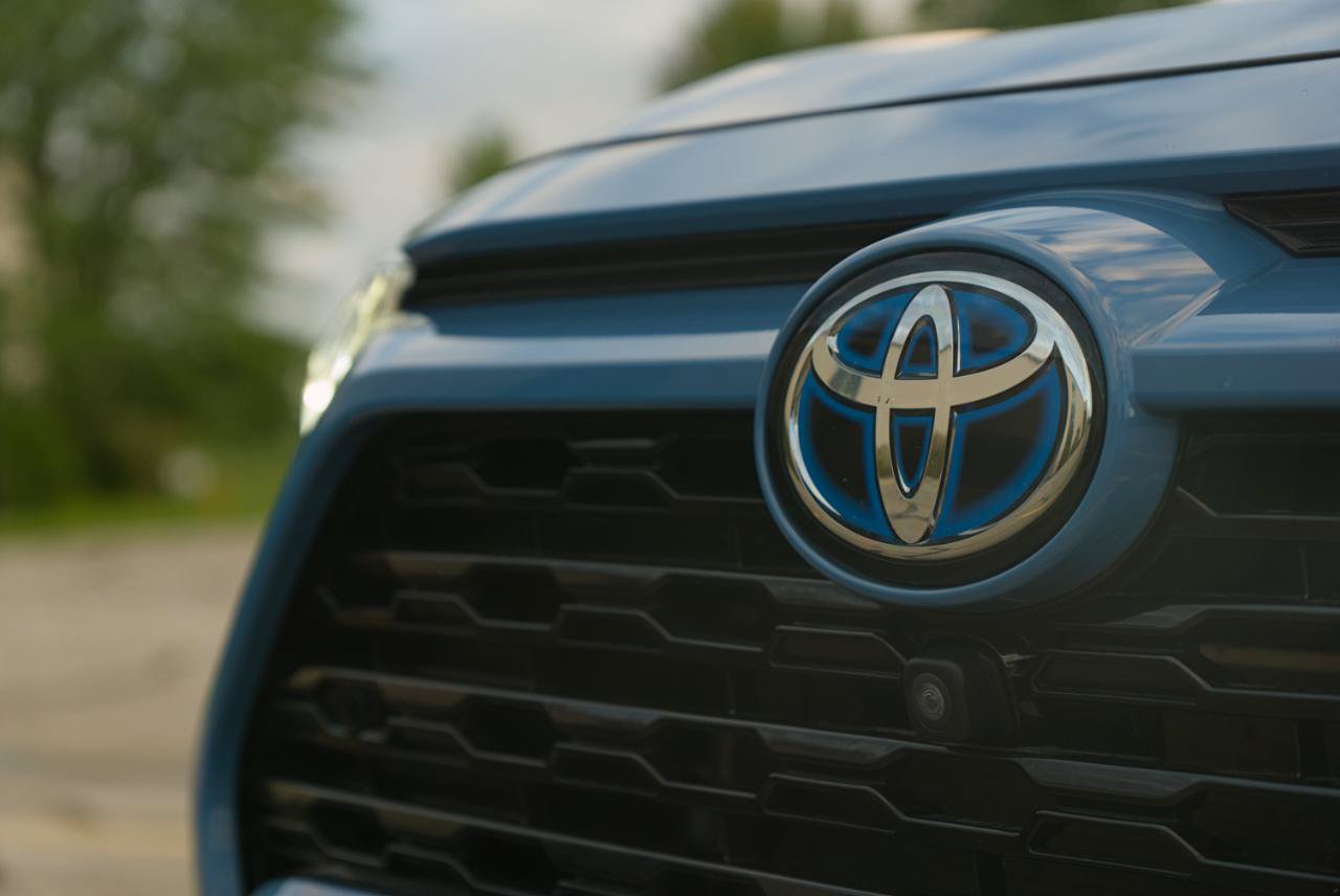 Used 2022 Toyota RAV4 XSE AWD/4WD image 12