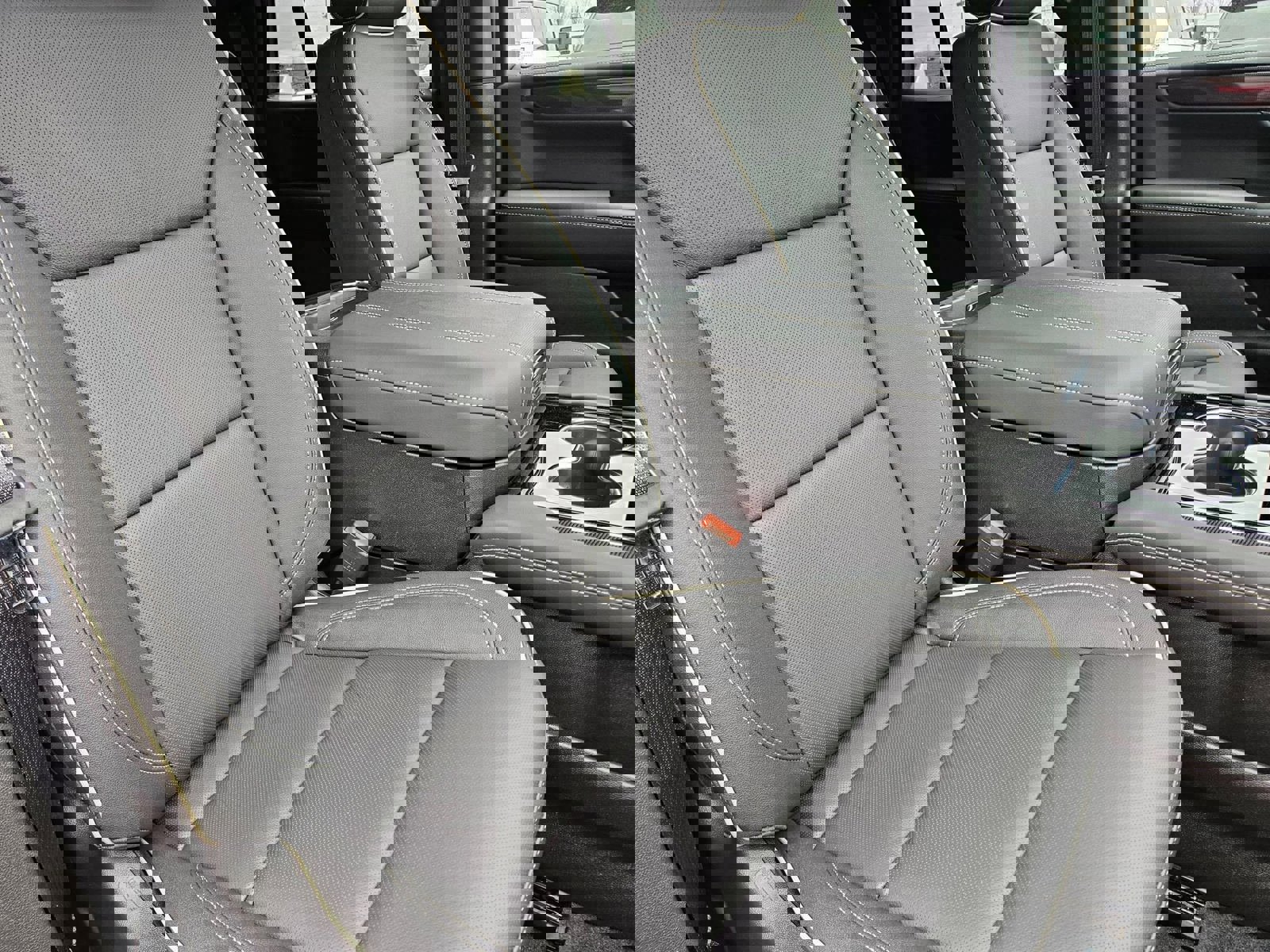 New 2026 GMC Yukon Elevation image 28