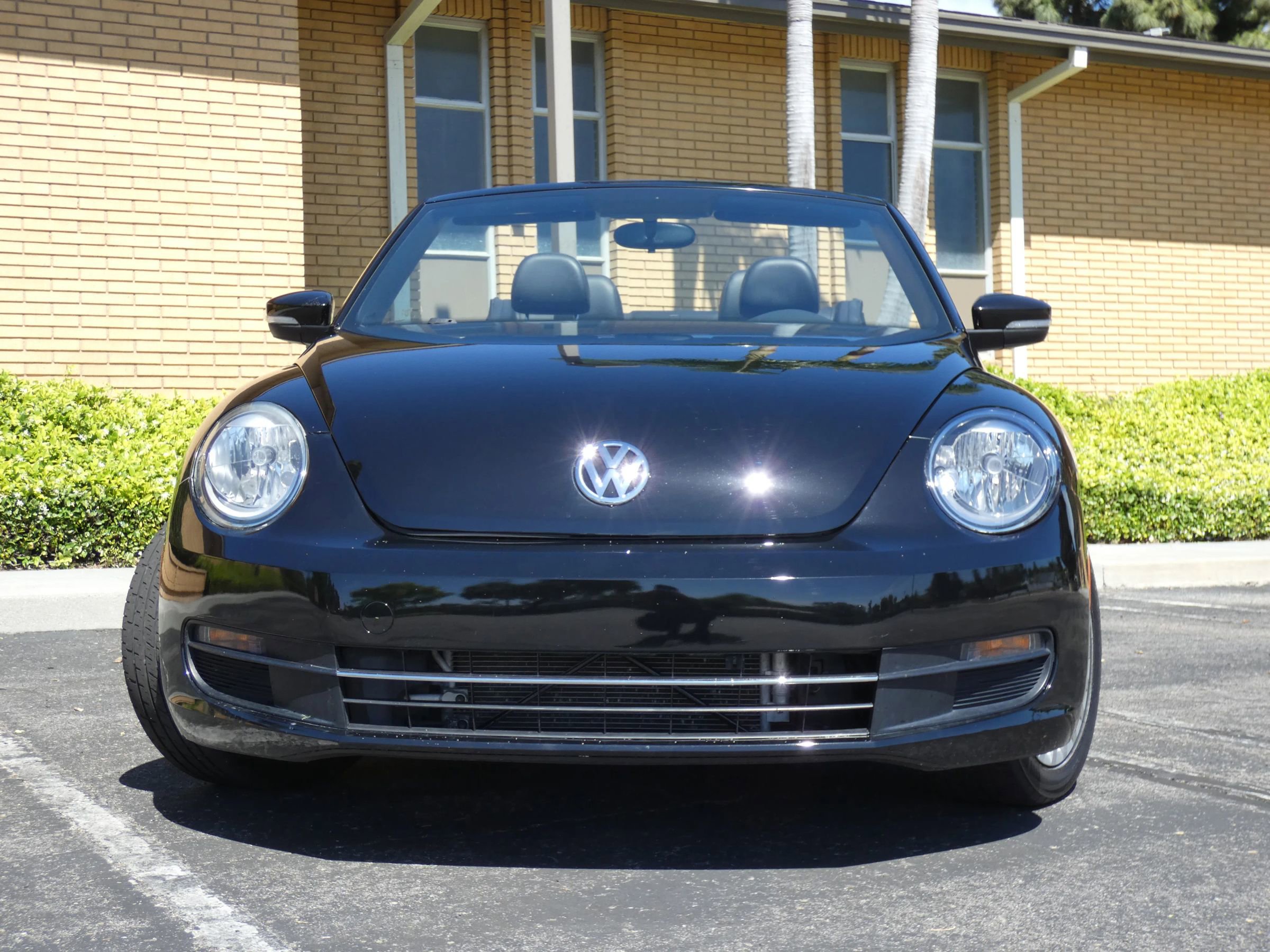 Used 2014 Volkswagen Beetle 2.5 image 14