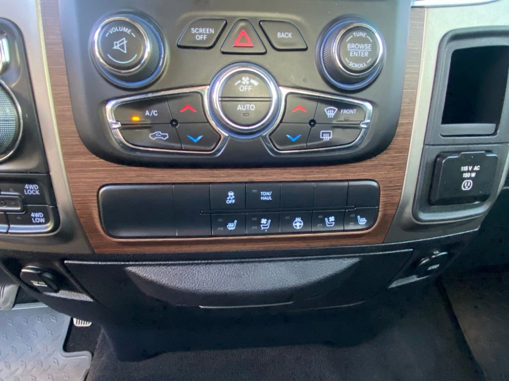 Used 2014 RAM 1500 Laramie AWD/4WD image 24