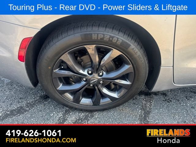 Used 2019 Chrysler Pacifica Touring Plus w/ S Appearance Package FWD image 43