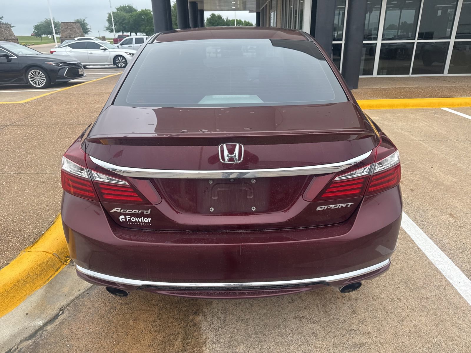 Used 2016 Honda Accord Sport image 4