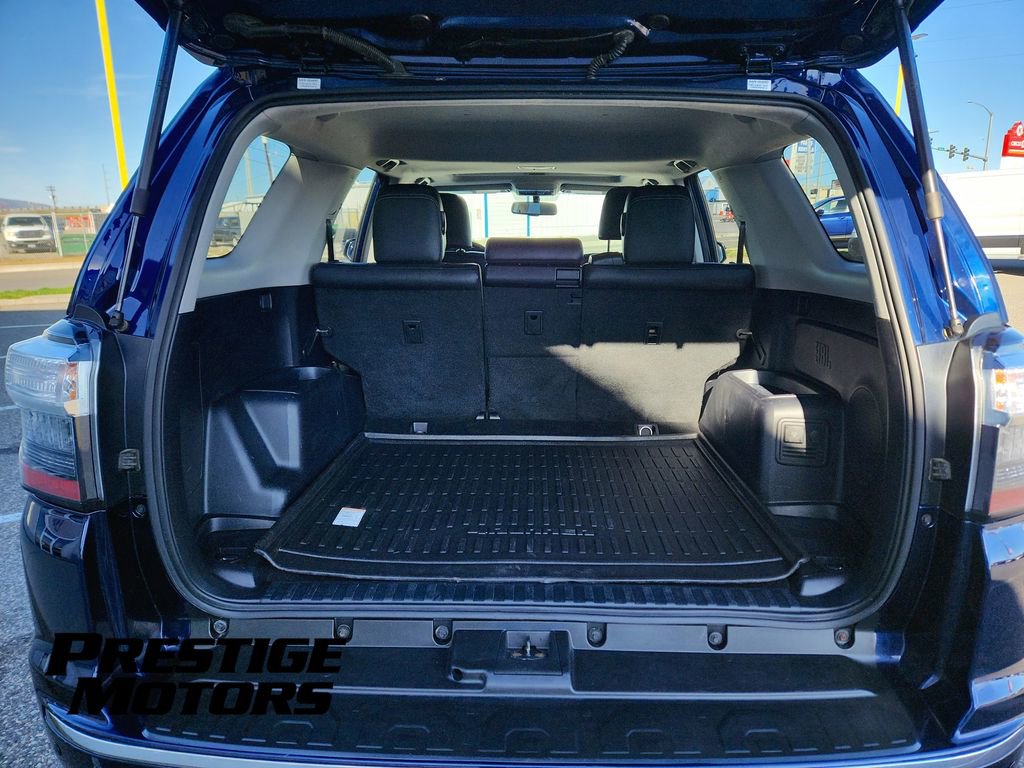 Used 2018 Toyota 4Runner Limited AWD/4WD image 34