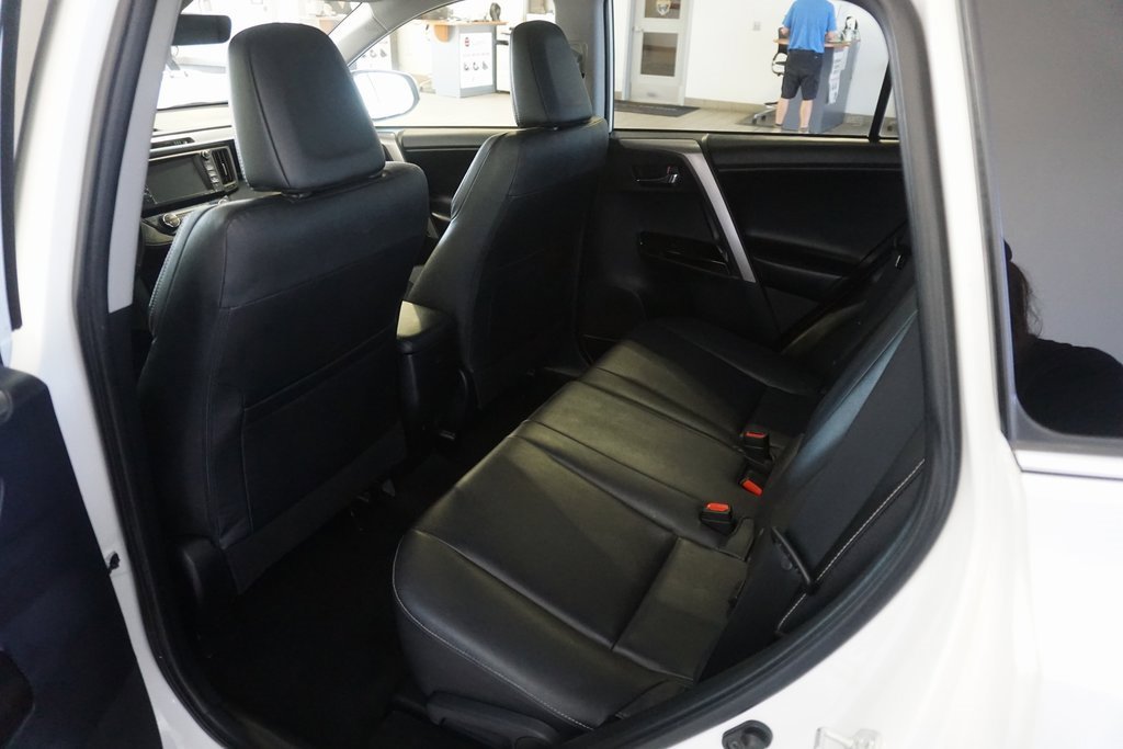 Certified 2018 Toyota RAV4 Limited image 25