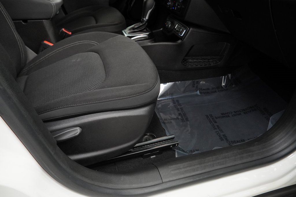 Used 2022 Jeep Renegade Altitude w/ Convenience Group image 45