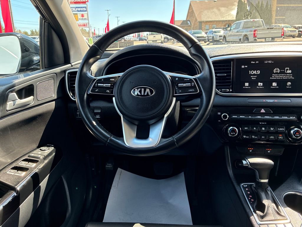 Used 2022 Kia Sportage EX image 21