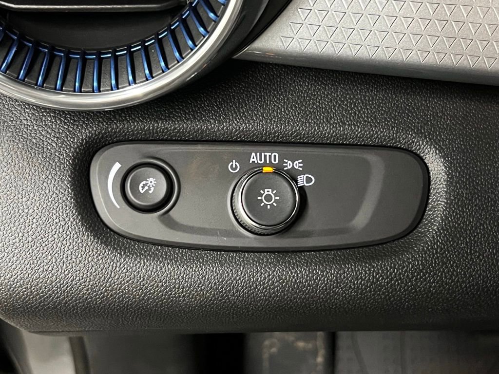 New 2026 Chevrolet Trax LT w/ Driver Confidence Package image 13