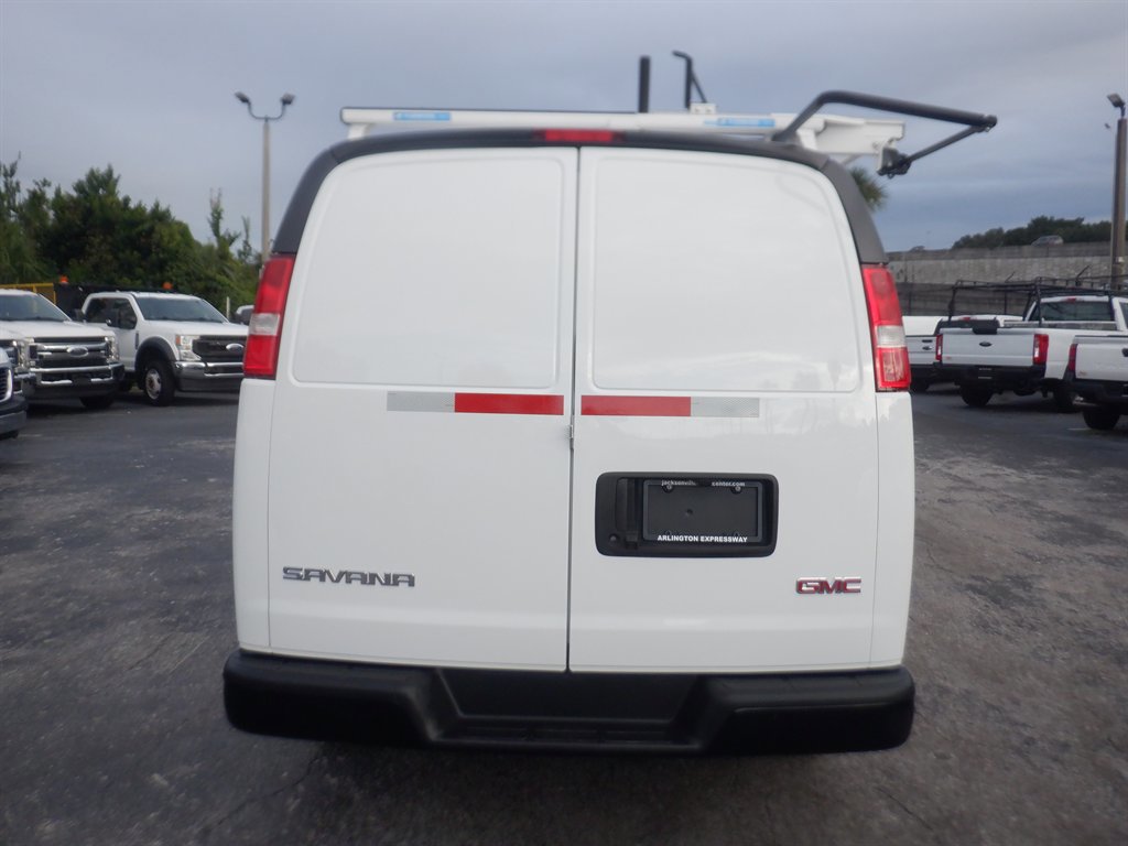 Used 2023 GMC Savana 2500 w/ Driver Convenience Package image 4