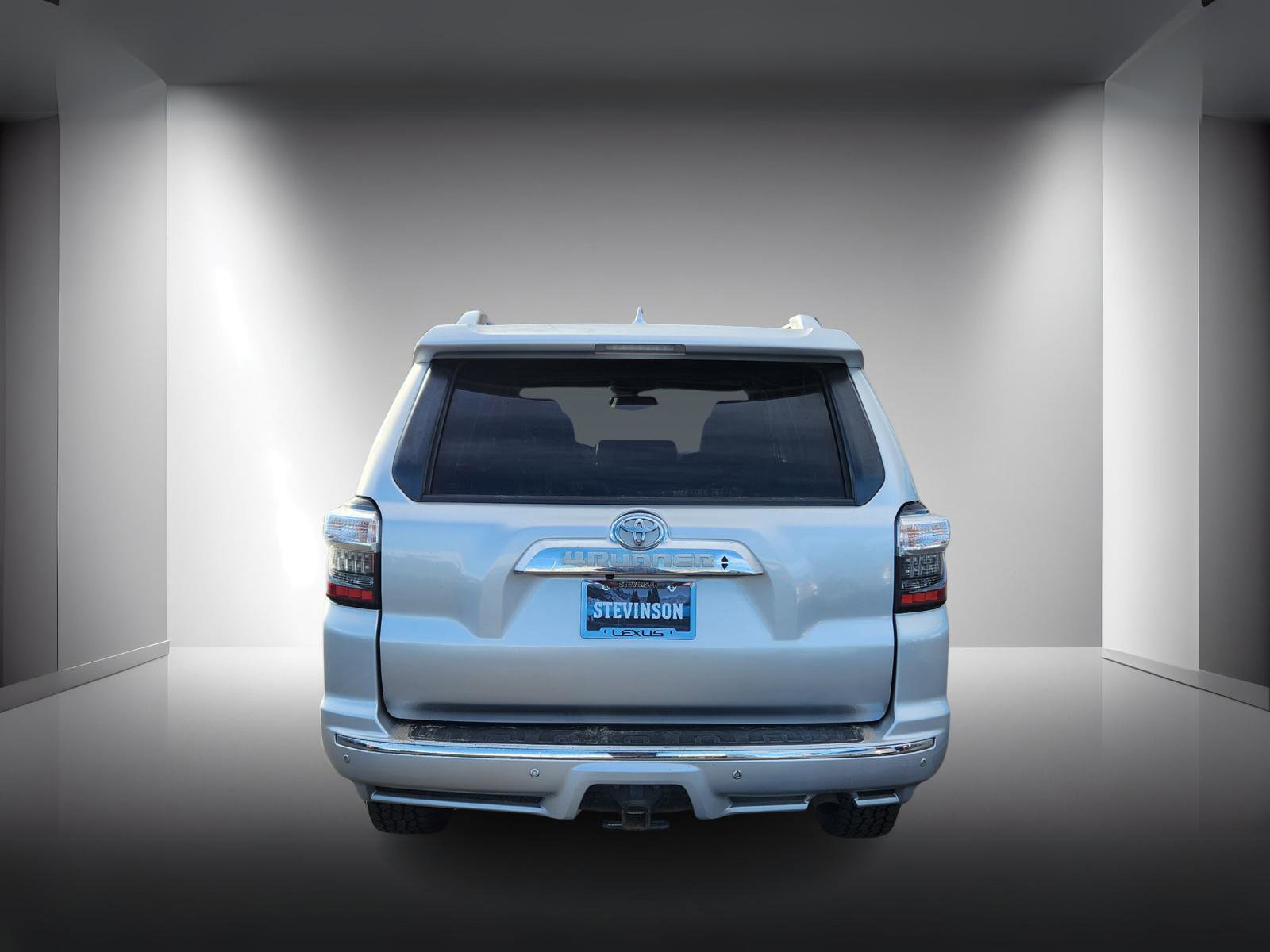 Used 2015 Toyota 4Runner Limited image 4