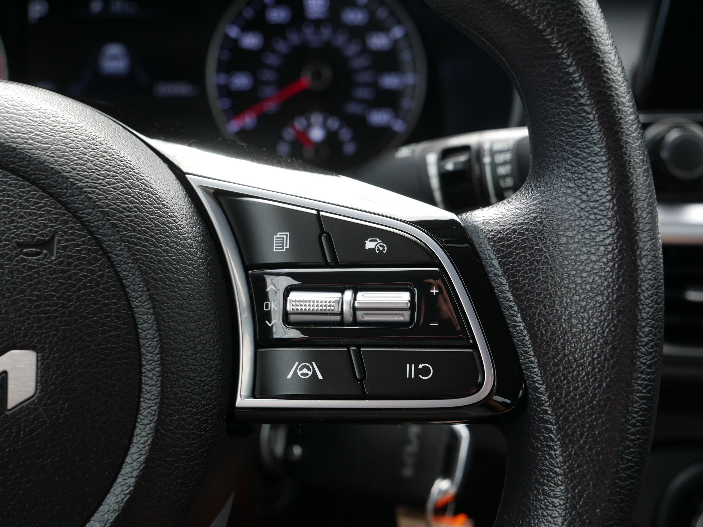 Certified 2023 Kia Forte LXS image 29