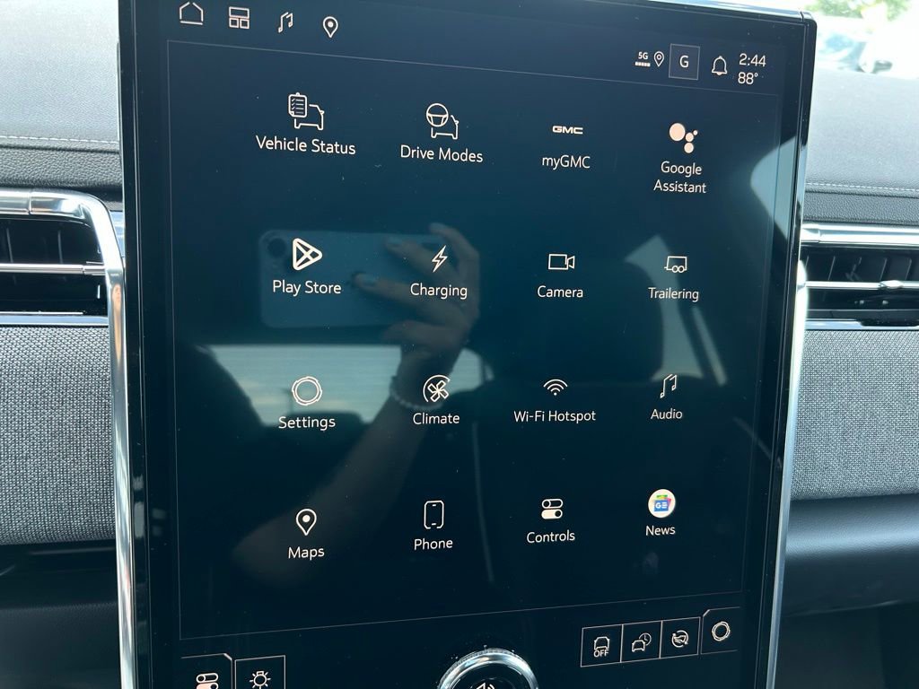 New 2026 GMC Sierra EV Elevation image 21