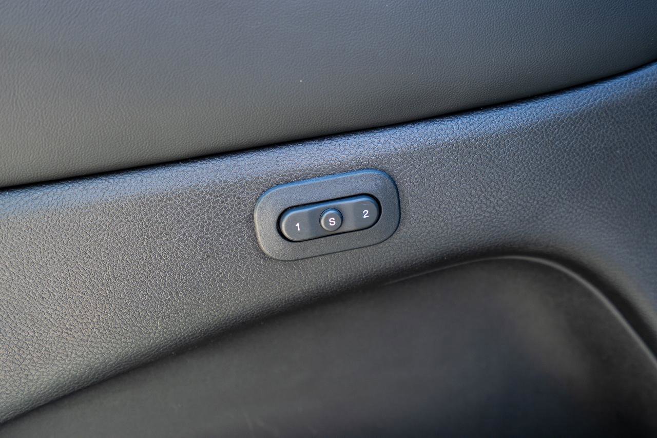 Used 2021 Jeep Grand Cherokee Limited AWD/4WD image 18