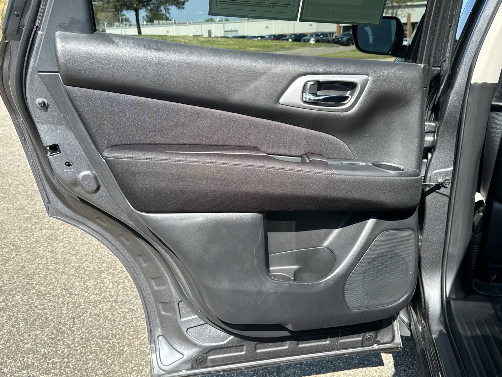 Used 2017 Nissan Pathfinder SV w/ SV Tech Package image 20