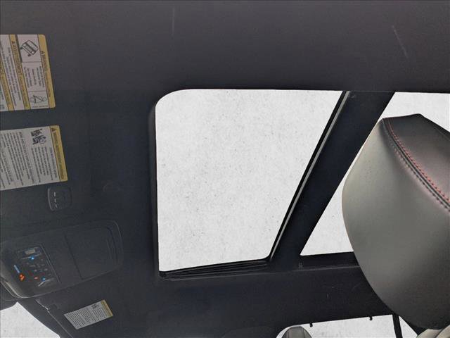 Used 2025 Ford Explorer ST image 17