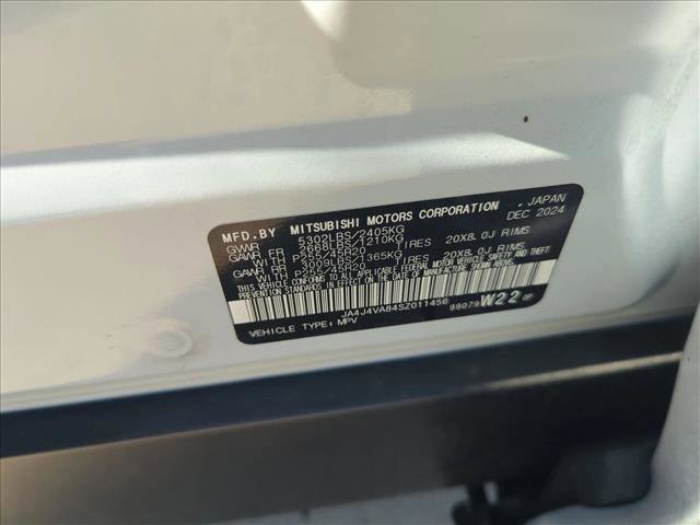 Used 2025 Mitsubishi Outlander SE image 20