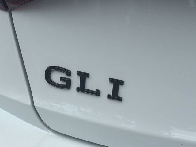 Used 2024 Volkswagen Jetta GLI 40th Anniversary Edition FWD image 10