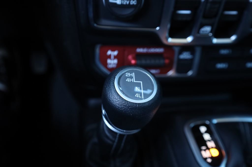 Used 2025 Jeep Gladiator Willys image 11