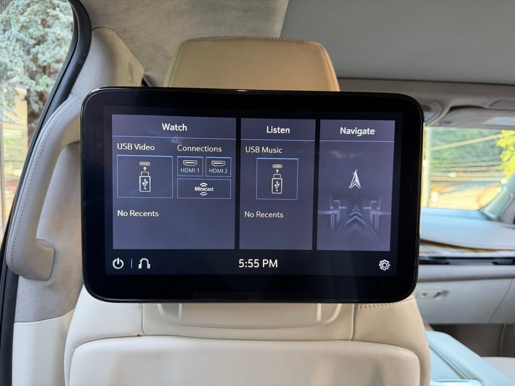 Used 2021 Cadillac Escalade ESV Sport Platinum AWD/4WD image 34