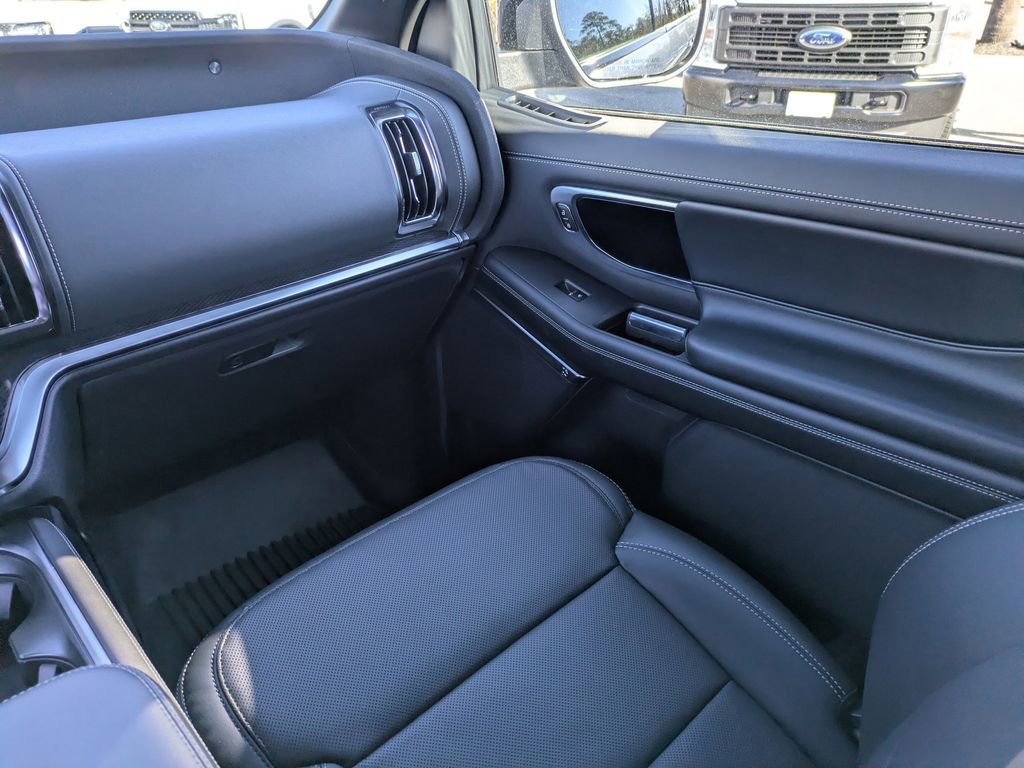 New 2026 Ford Expedition Max Platinum w/ Stealth Performance Package image 23