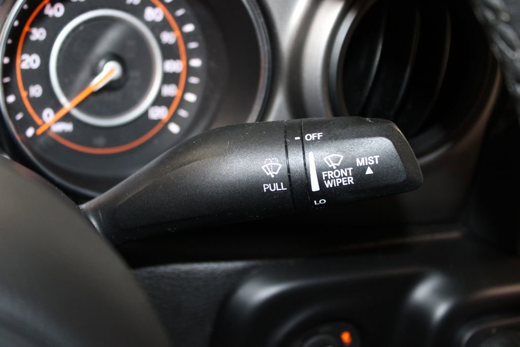 Used 2022 Jeep Gladiator Sport image 37