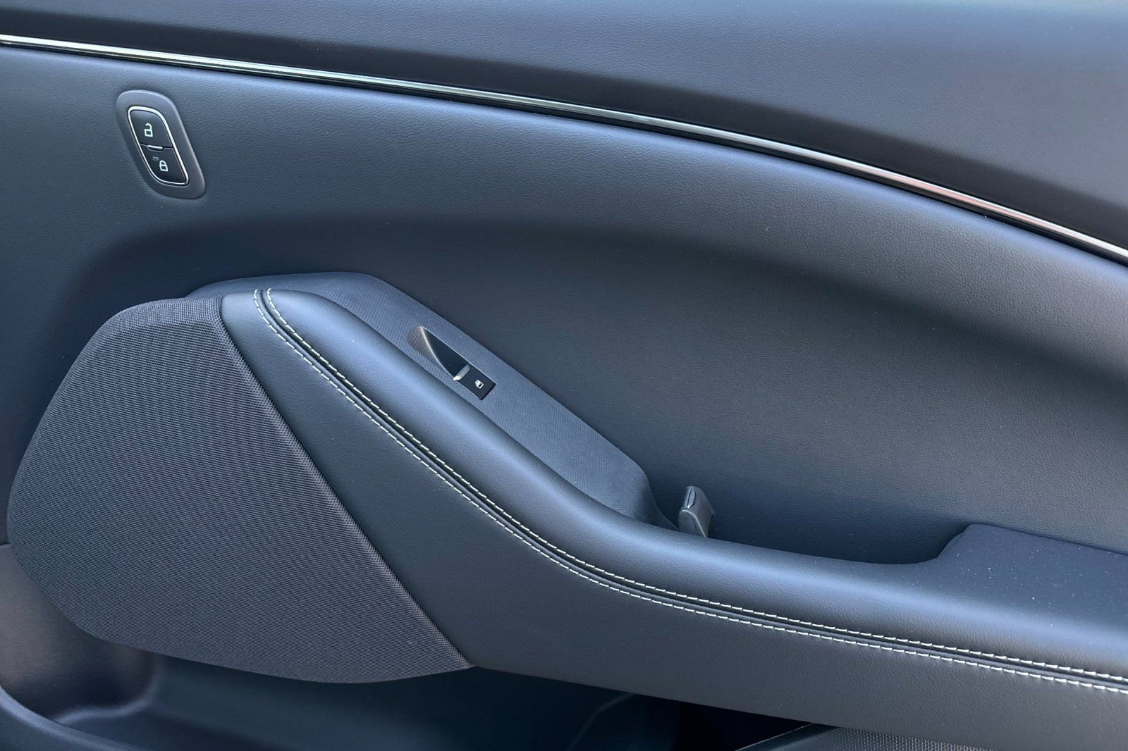 New 2025 Ford Mustang Mach-E Select w/ Comfort Package Lite image 18