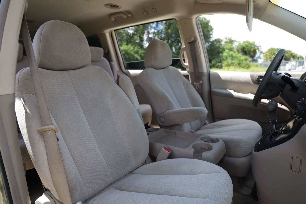 Used 2006 Kia Sedona EX FWD image 16