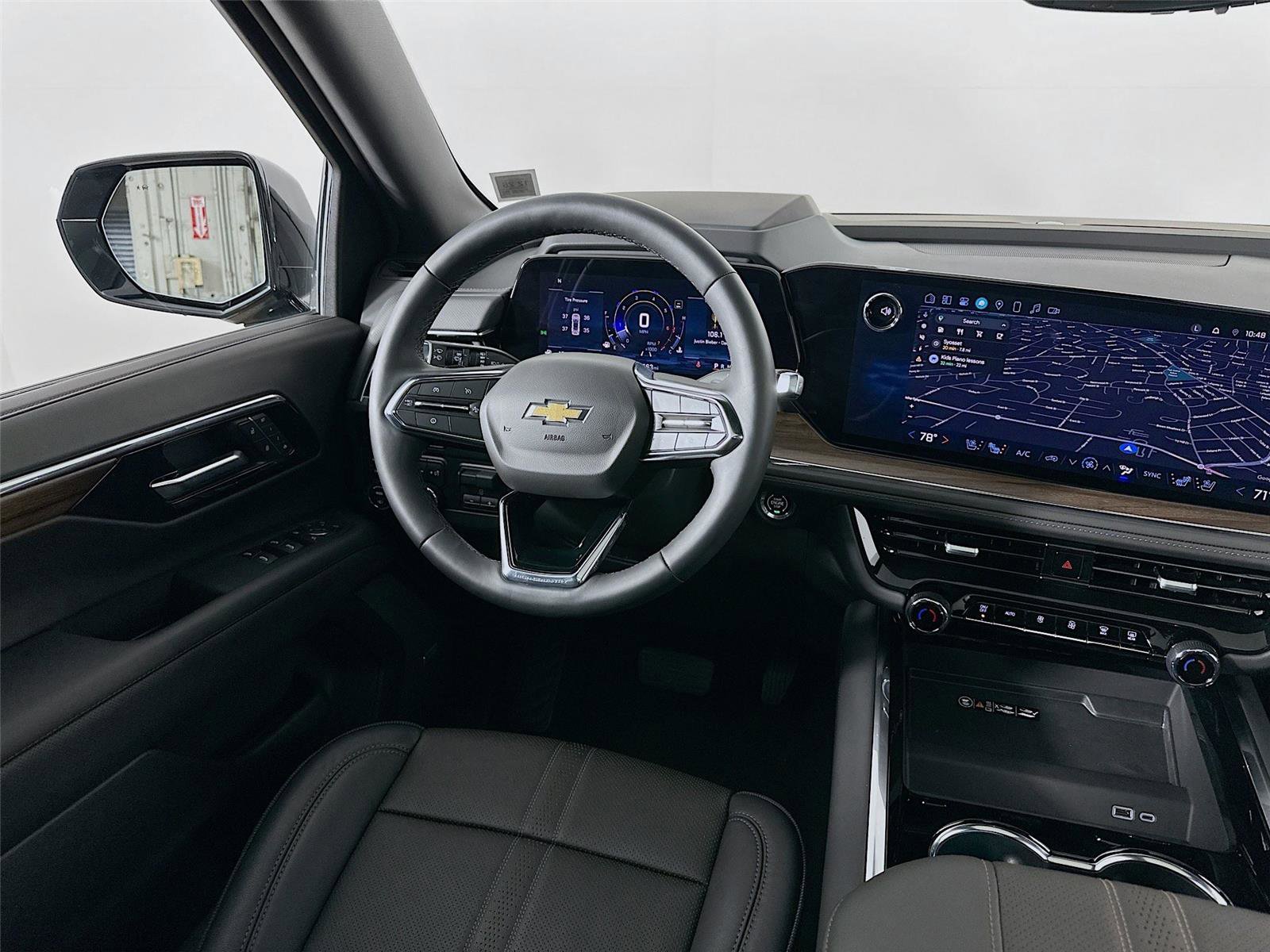 Used 2025 Chevrolet Tahoe High Country image 24