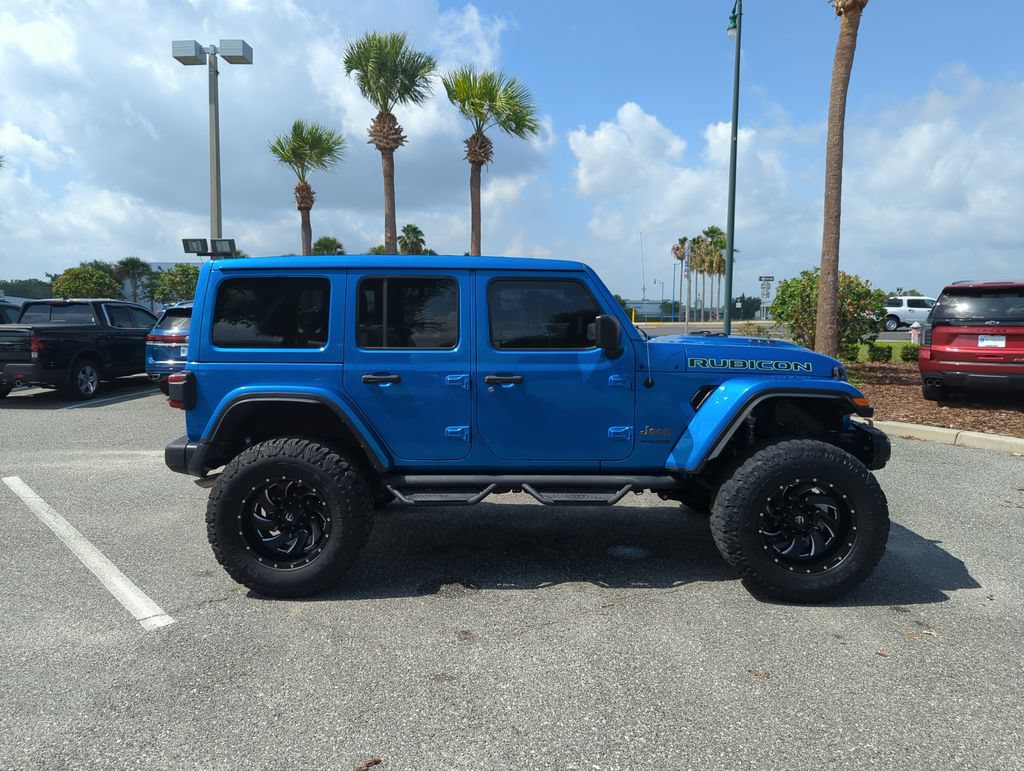 Used 2022 Jeep Wrangler Unlimited Rubicon w/ Xtreme Recon 35" Tire Package AWD/4WD image 3